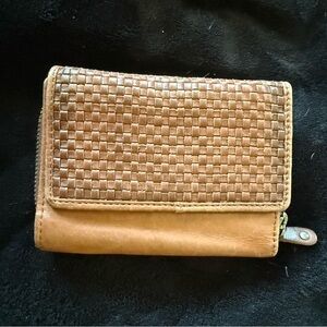 Harbour Woven Leather Wallet in Brown. Gently used.